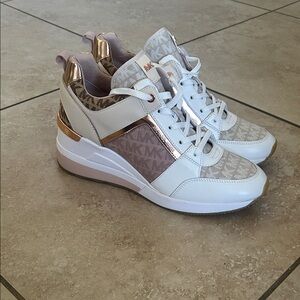 Michael Kors Georgie Trainer Wedge Sneakers Size 10M